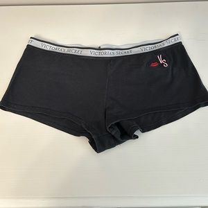 VICTORIA’S SECRET Shortie Panty
